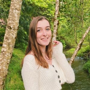 Meet your Posher, Carly